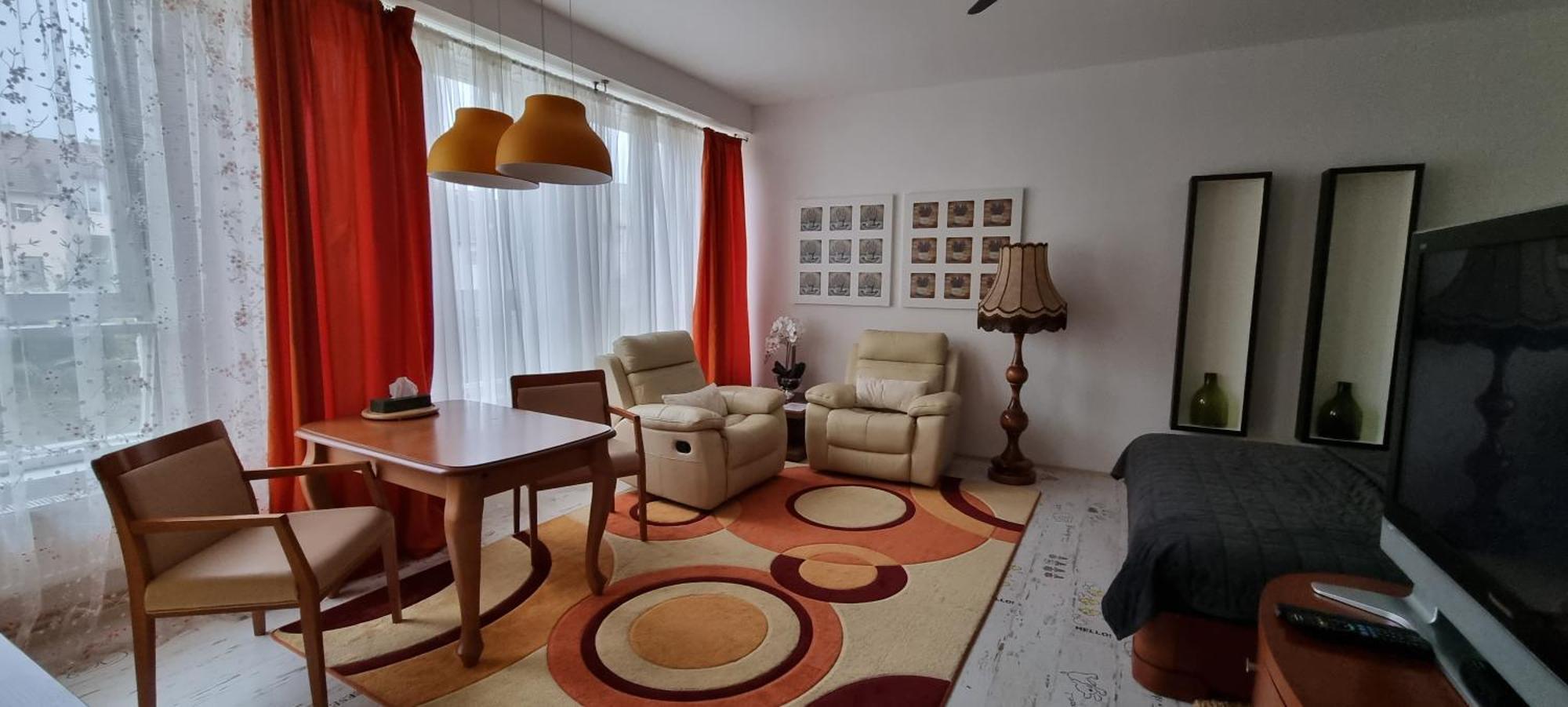 Appartement Zluty Apartman A6 V Chomutove Extérieur photo